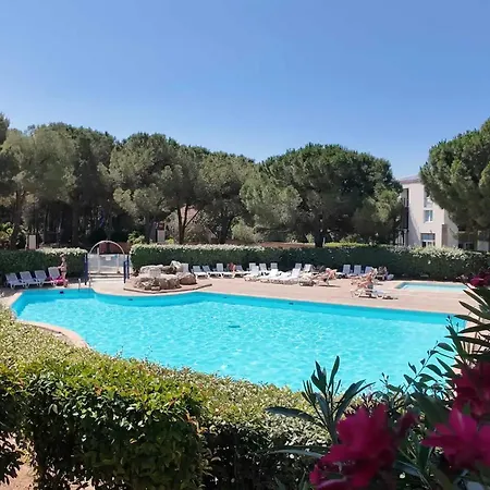 Le Des Pins, Terrasse & Piscine En Pinede Semesterbostad